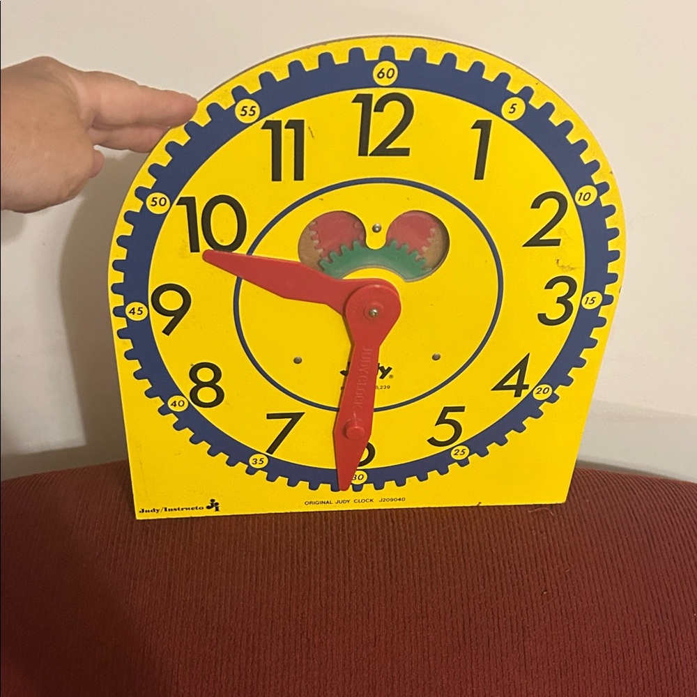 Colorful Judy Wooden Vintage Learning Clock For Teacher- Classroom